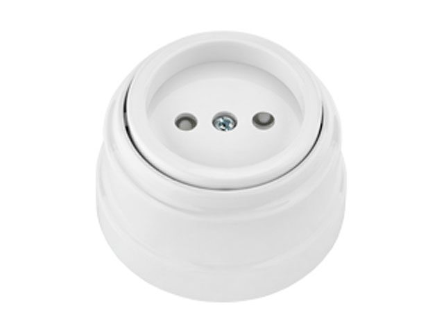 Розетка наружная BYLECTRICA Ретро белая (РА16-0205) купить в Мастак Розетка наружная BYLECTRICA Ретро белая (РА16-0205) купить в сети строительных магазинов Мастак