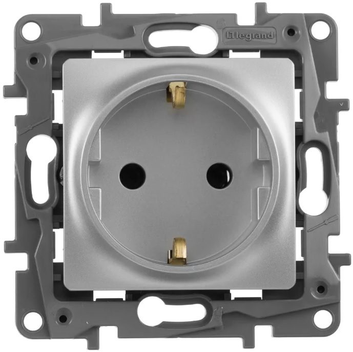Розетка скрытая с заземлением LEGRAND Etika алюминий (672421) купить в Мастак Розетка скрытая с заземлением LEGRAND Etika алюминий (672421) купить в сети строительных магазинов Мастак