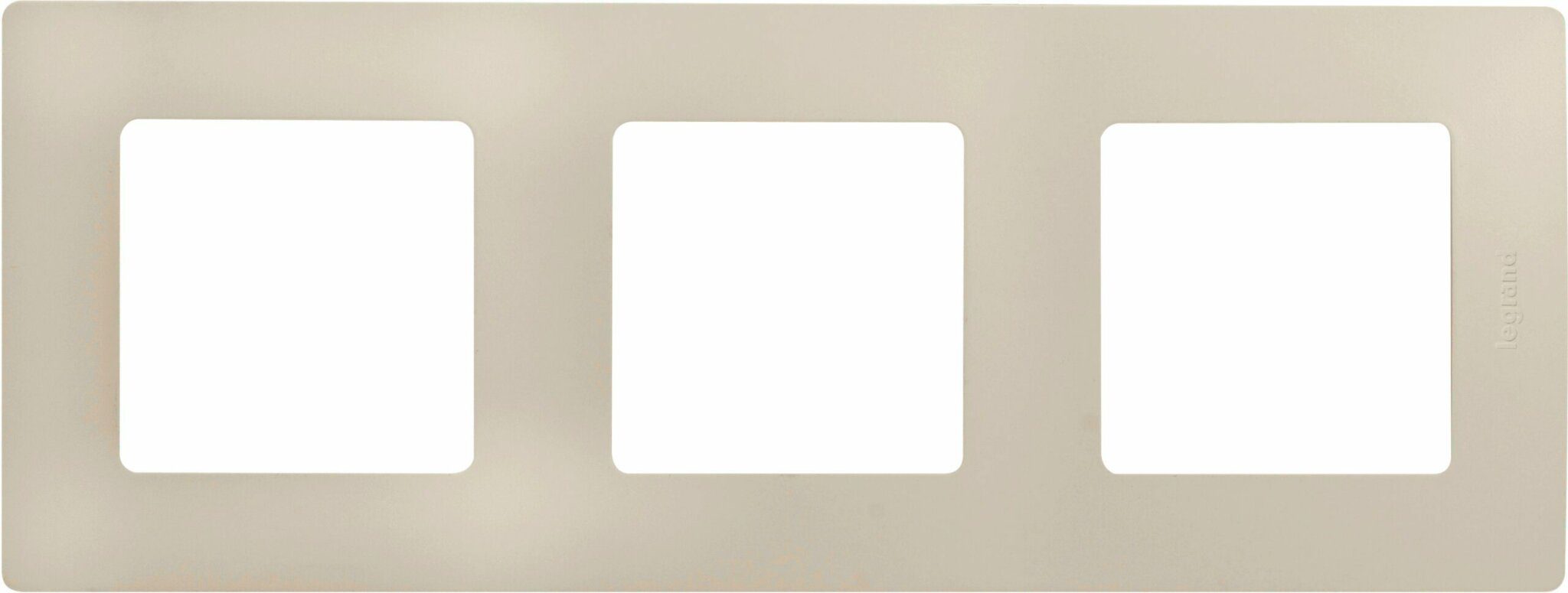 Рамка трехместная LEGRAND Etika слоновая кость (672513) купить в Мастак Рамка трехместная LEGRAND Etika слоновая кость (672513) купить в сети строительных магазинов Мастак