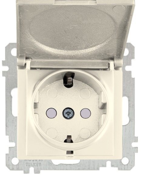 Розетка скрытая с крышкой и заземлением MUTLUSAN Daria кремовая (2100 611 0202) купить в Мастак Розетка скрытая с крышкой и заземлением MUTLUSAN Daria кремовая (2100 611 0202) купить в сети строительных магазинов Мастак