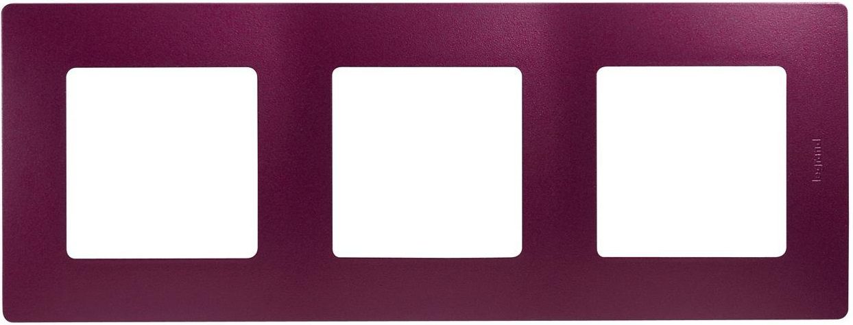 Рамка трехместная LEGRAND Etika сиреневая (672563) купить в Мастак Рамка трехместная LEGRAND Etika сиреневая (672563) купить в сети строительных магазинов Мастак