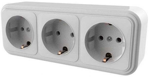 Розетка тройная наружная с заземлением ЮПИТЕР Стандарт белая (JP7410-10) купить в Мастак Розетка тройная наружная с заземлением ЮПИТЕР Стандарт белая (JP7410-10) купить в сети строительных магазинов Мастак