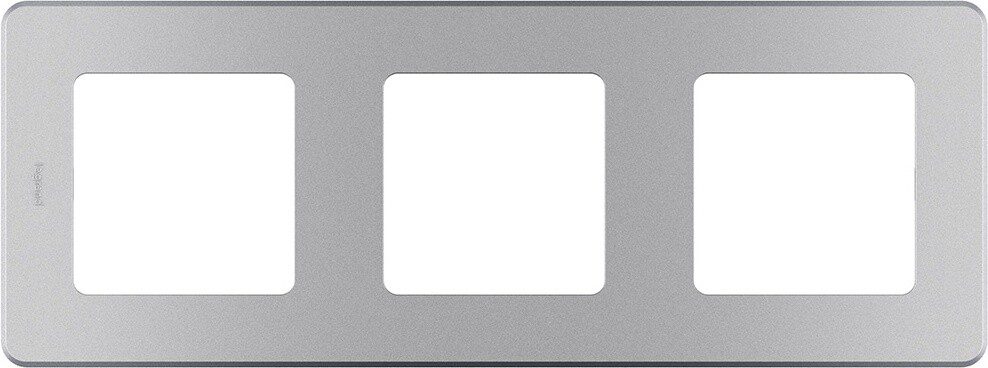 Рамка трехместная LEGRAND Inspiria алюминий (673952) купить в Мастак Рамка трехместная LEGRAND Inspiria алюминий (673952) купить в сети строительных магазинов Мастак