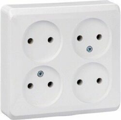 Розетка четверная наружная SCHNEIDER ELECTRIC Этюд белая (PA16-205B) купить в сети строительных магазинов Мастак