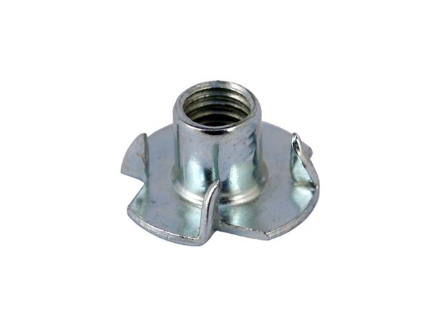 гайка врезная